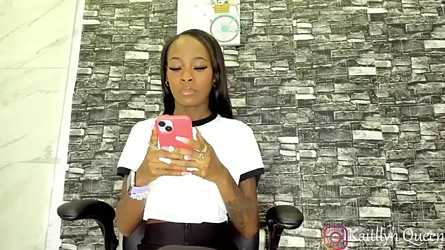 Kaitllyn Queen online show from 11, 3, 2025