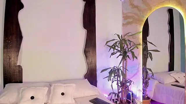 Snapshot of ValeSwift chatting on 24, 1, 2025 ValeSwift online show from 24, 1, 2025