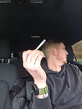 Titanhoott online show from 22, 1, 2025