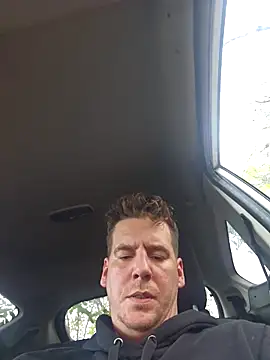 Titanhoott online show from 13, 11, 2025