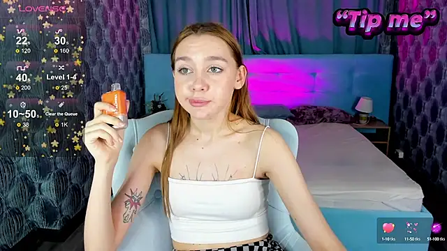 Snapshot of Lesi_Moonie01 chatting on 16, 2, 2025 Lesi Moonie01 online show from 16, 2, 2025