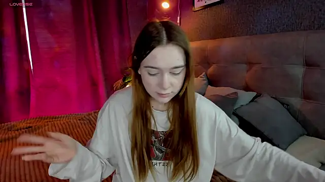 Snapshot of Lesi_Moonie01 chatting on 13, 9, 2025 Lesi Moonie01 online show from 13, 9, 2025