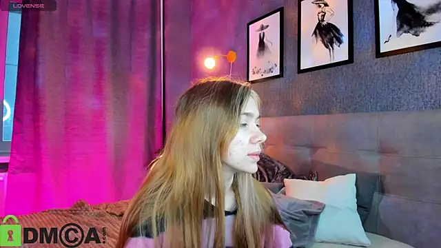 Snapshot of Lesi_Moonie01 chatting on 12, 10, 2025 Lesi Moonie01 online show from 12, 10, 2025