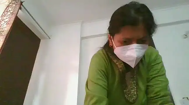 Snapshot of cutiecatty21 chatting on 6, 12, 2024 cutiecatty21 online show from 6, 12, 2024
