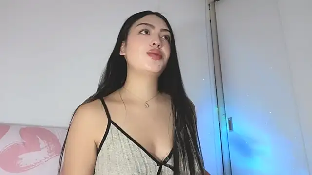 Sweet-Sophiee online show from 6, 4, 2026