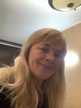 Lia Laguna77 online show from 18, 2, 2025