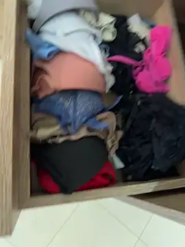 Snapshot of adahara19 chatting on 26, 11, 2025 adahara19 online show from 26, 11, 2025