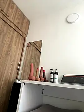 adahara19 online show from 5, 12, 2025