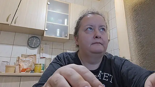Snapshot of melissaBlessing chatting on 5, 4, 2026 melissaBlessing online show from 5, 4, 2026