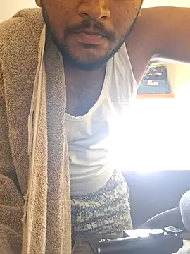 Snapshot of LundChodumera chatting on 8, 11, 2025 LundChodumera online show from 8, 11, 2025