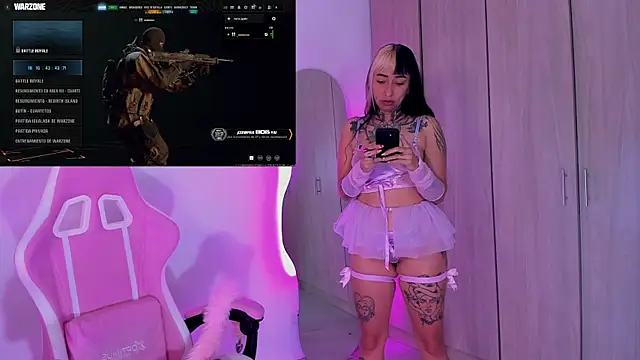 HollyHudsonn online show from 15, 3, 2025