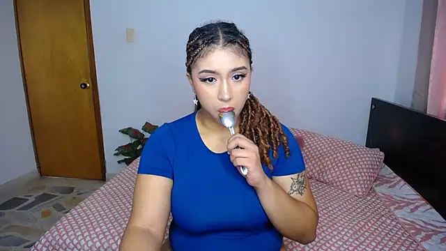 Snapshot of barbara_falcons chatting on 19, 12, 2024 barbara falcons online show from 19, 12, 2024