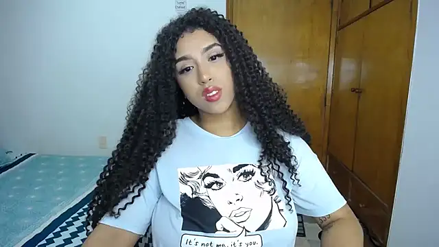 Snapshot of barbara_falcons chatting on 28, 2, 2025 barbara falcons online show from 28, 2, 2025