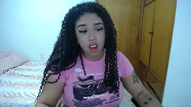 Snapshot of barbara_falcons chatting on 11, 3, 2025 barbara falcons online show from 11, 3, 2025