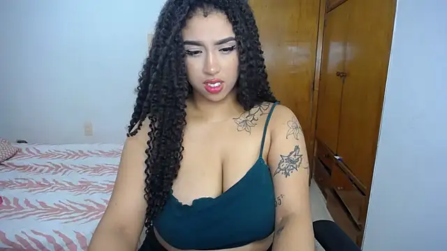 Snapshot of barbara_falcons chatting on 15, 3, 2025 barbara falcons online show from 15, 3, 2025