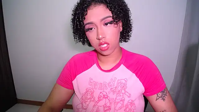 Snapshot of barbara_falcons chatting on 2, 10, 2025 barbara falcons online show from 2, 10, 2025