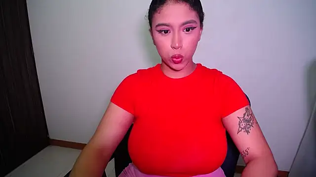 Snapshot of barbara_falcons chatting on 4, 10, 2025 barbara falcons online show from 4, 10, 2025