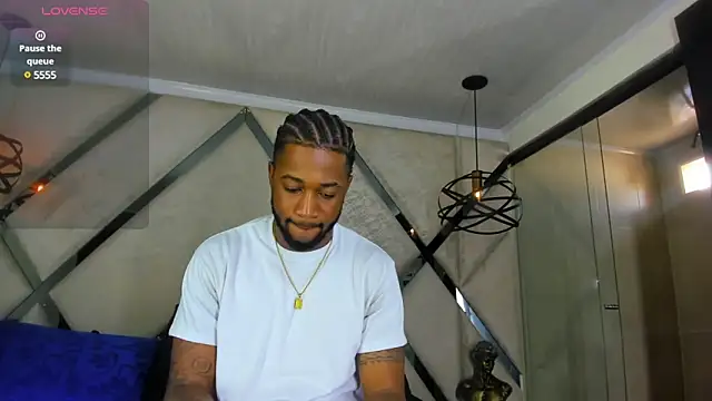 Snapshot of Drake_Nassir4 chatting on 14, 1, 2025 Drake Nassir4 online show from 14, 1, 2025