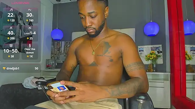 Snapshot of Drake_Nassir4 chatting on 1, 2, 2025 Drake Nassir4 online show from 1, 2, 2025