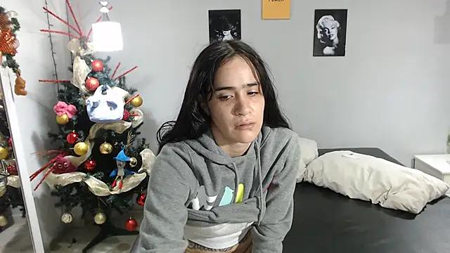 Snapshot of Kimandyuk chatting on 28, 12, 2024 Kimandyuk online show from 28, 12, 2024