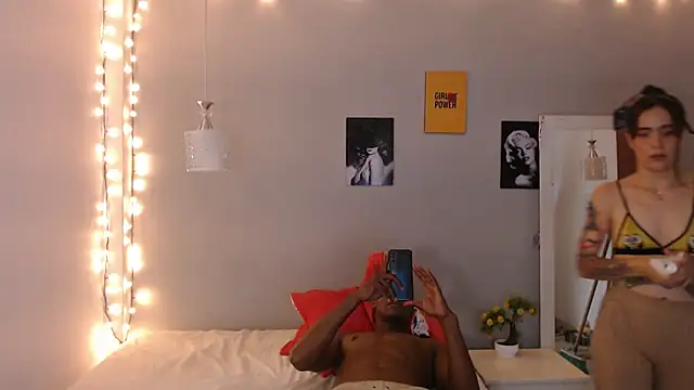 Snapshot of Kimandyuk chatting on 5, 1, 2025 Kimandyuk online show from 5, 1, 2025