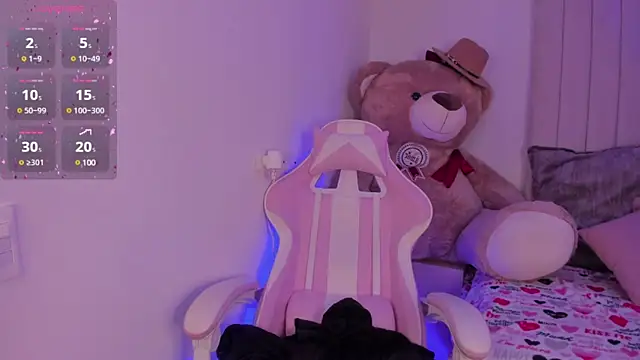 Emilyymilleer  online show from 12, 3, 2025