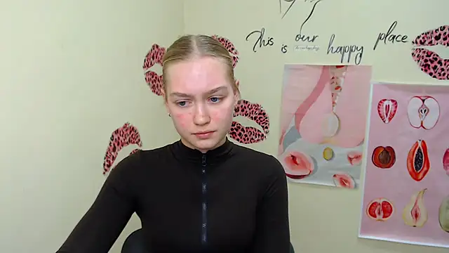 Snapshot of MademoiselleCl chatting on 13, 12, 2024 MademoiselleCl online show from 13, 12, 2024