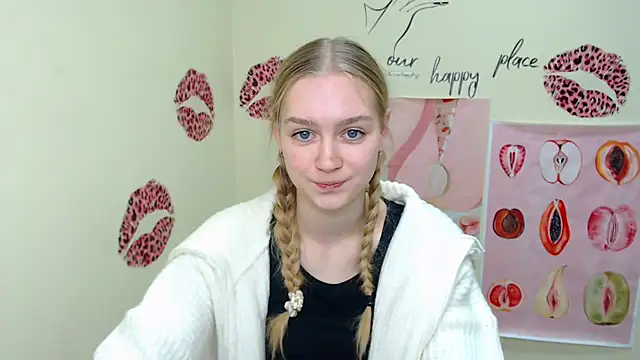 Snapshot of MademoiselleCl chatting on 16, 12, 2024 MademoiselleCl online show from 16, 12, 2024