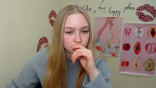Snapshot of MademoiselleCl chatting on 7, 1, 2025 MademoiselleCl online show from 7, 1, 2025