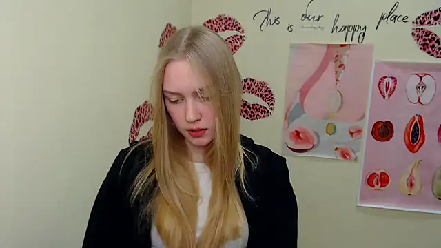 Snapshot of MademoiselleCl chatting on 24, 1, 2025 MademoiselleCl online show from 24, 1, 2025