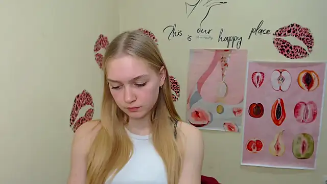 Snapshot of MademoiselleCl chatting on 25, 1, 2025 MademoiselleCl online show from 25, 1, 2025