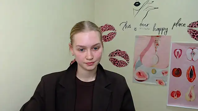 Snapshot of MademoiselleCl chatting on 7, 2, 2025 MademoiselleCl online show from 7, 2, 2025