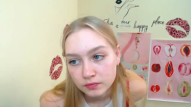 Snapshot of MademoiselleCl chatting on 21, 2, 2025 MademoiselleCl online show from 21, 2, 2025