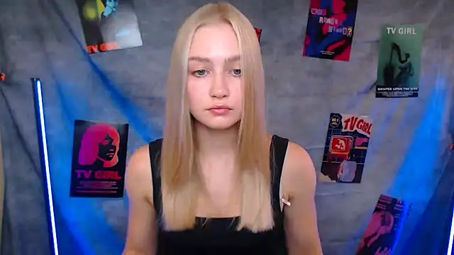 Snapshot of MademoiselleCl chatting on 19, 9, 2025 MademoiselleCl online show from 19, 9, 2025