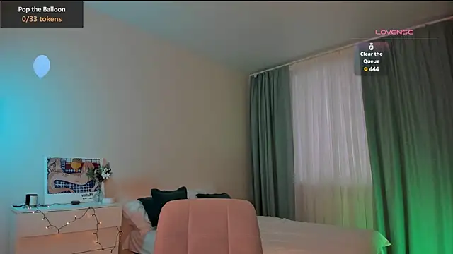 Oh My Dianee online show from 4, 1, 2025