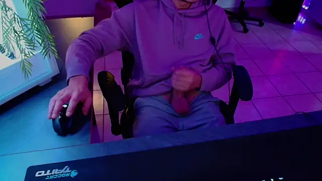 Vlad230323 online show from 9, 12, 2024