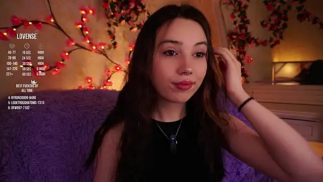 GillianDowdey online show from 4, 12, 2025