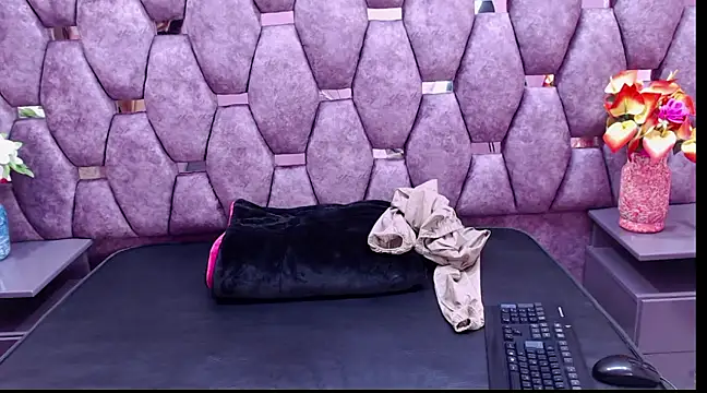 EmilyyEvans  online show from 6, 12, 2024