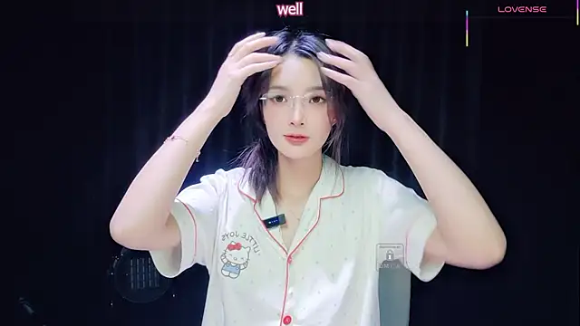 Snapshot of Youth3_ chatting on 26, 10, 2025 Youth3 online show from 26, 10, 2025