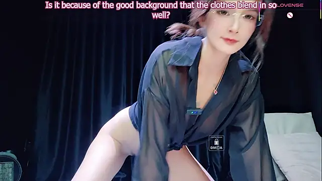 Snapshot of Youth3_ chatting on 11, 11, 2025 Youth3 online show from 11, 11, 2025