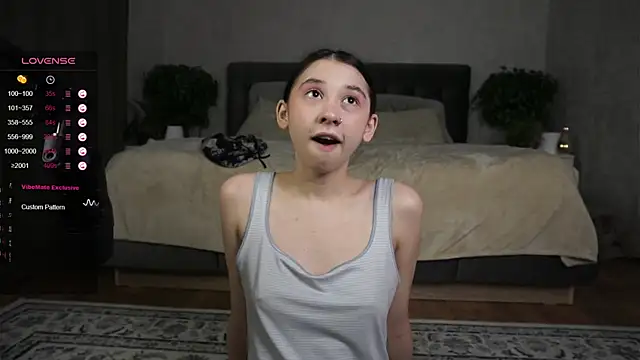 AislyEmbury online show from 28, 1, 2025