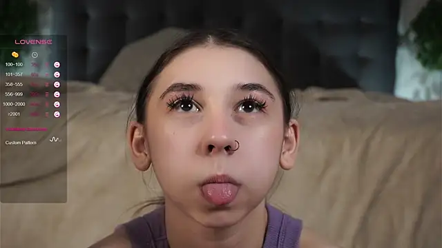 AislyEmbury online show from 13, 2, 2025