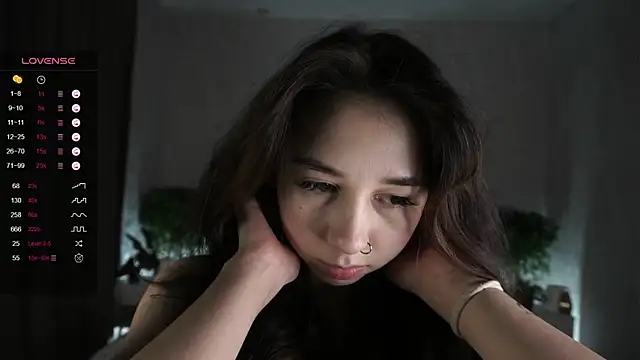 AislyEmbury online show from 15, 2, 2025