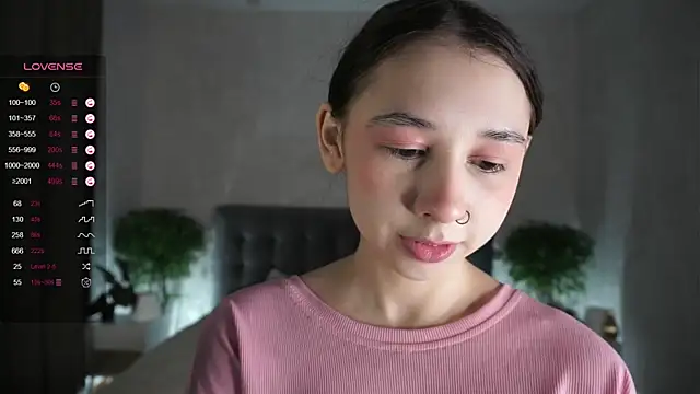 AislyEmbury online show from 16, 2, 2025