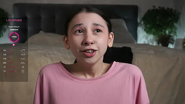 AislyEmbury online show from 16, 2, 2025