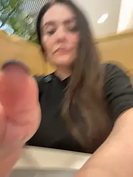 Snapshot of Sophie_Eaton chatting on 14, 11, 2025 Sophie Eaton online show from 14, 11, 2025