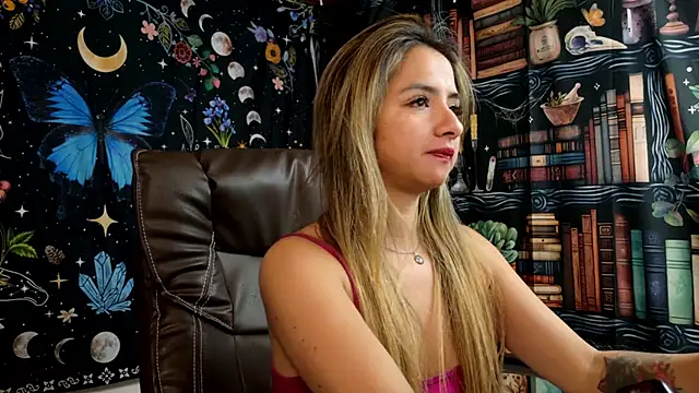 julietta   jackson online show from 17, 12, 2024