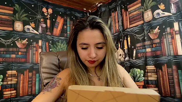 julietta   jackson online show from 17, 1, 2025