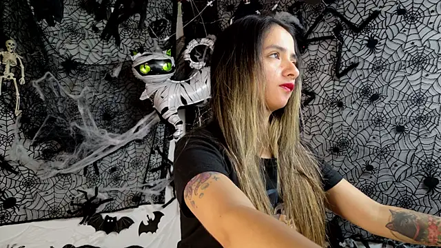 julietta   jackson online show from 27, 10, 2025