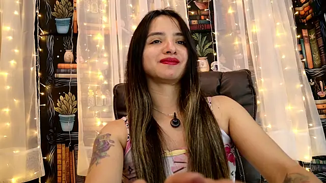 Snapshot of julietta___jackson chatting on 25, 6, 2026 julietta jackson online show from 25, 6, 2026